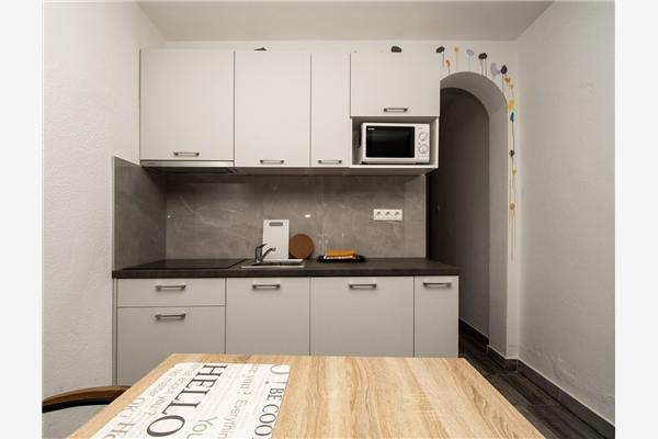 Apartment A1, for 5 persons