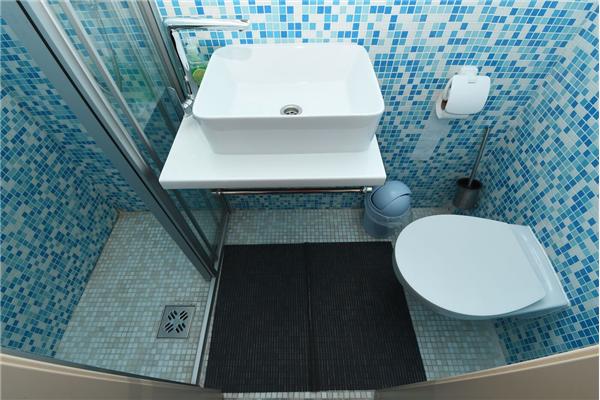 Apartment A1, for 5 persons