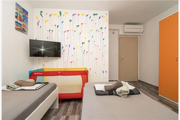 Apartment A1, for 5 persons