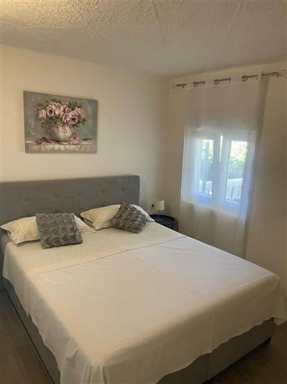 Apartment A1, for 8 persons