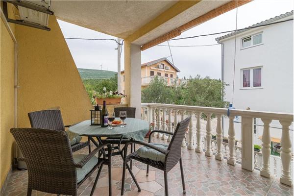 Apartment A2, for 5 persons