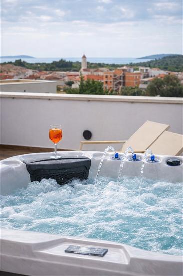 Apartment A2, for 8 persons