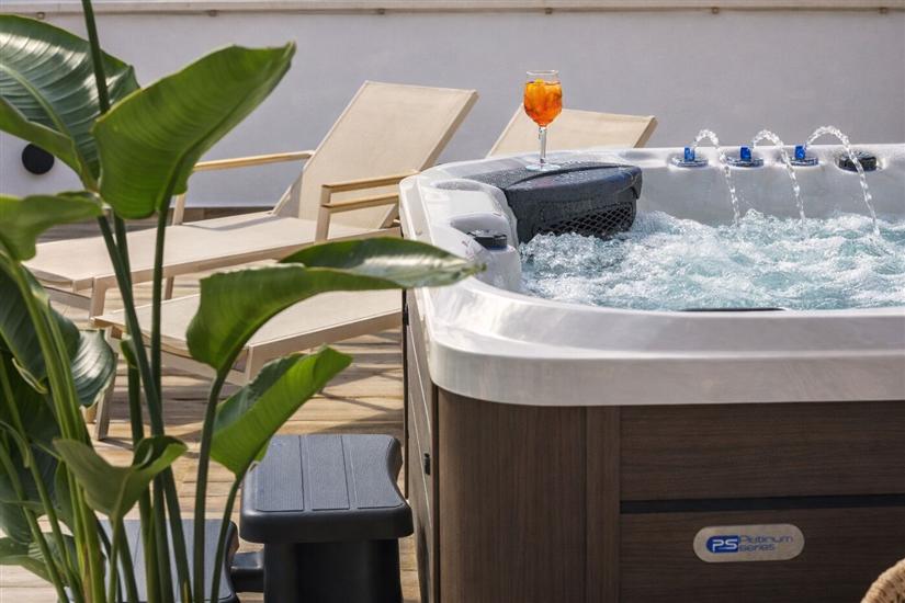 Apartment A2, for 8 persons