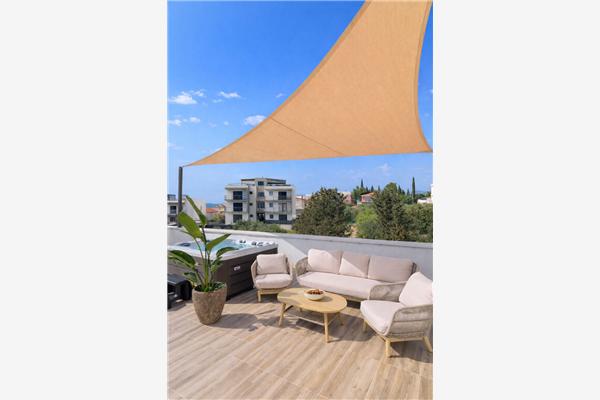 Apartment A2, for 8 persons