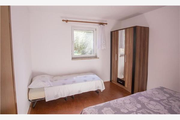 Apartment A1, for 3 persons