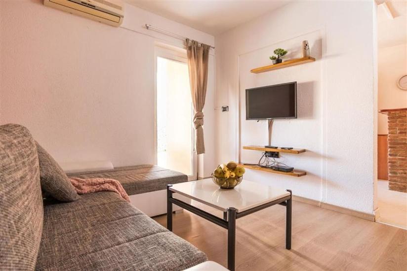Apartment A2, for 5 persons