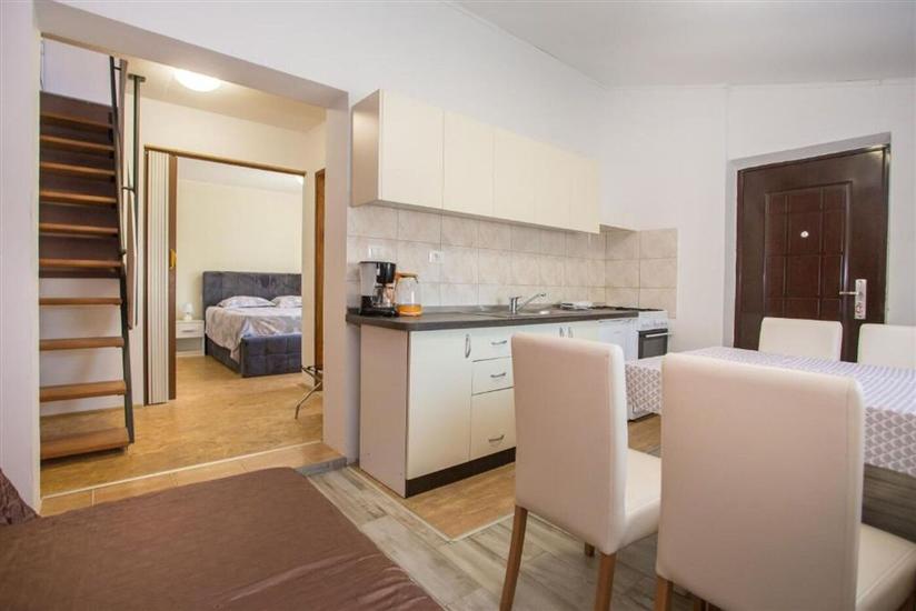 Apartment A3, for 5 persons