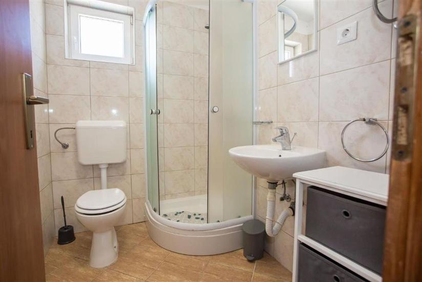 Apartment A3, for 5 persons