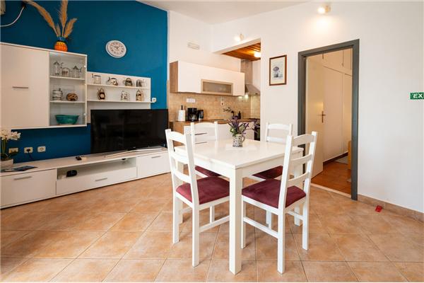 Apartment A2, for 4 persons