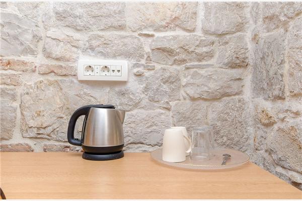 Room S1, for 2 persons