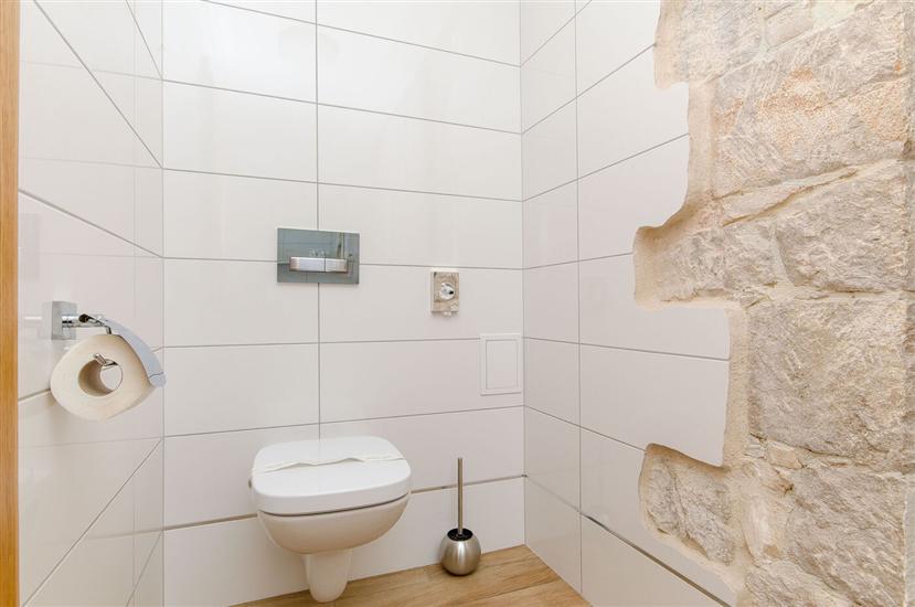 Room S4, for 2 persons