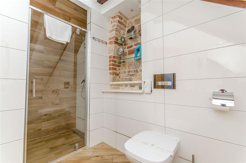 Apartment A5, for 4 persons