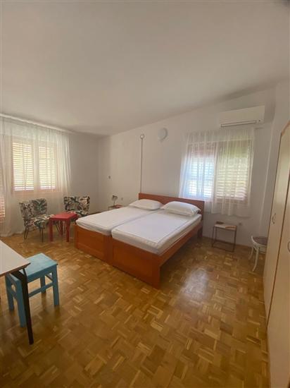 House K1, for 8 persons