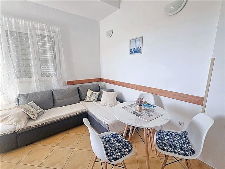 Apartment A2, for 3 persons
