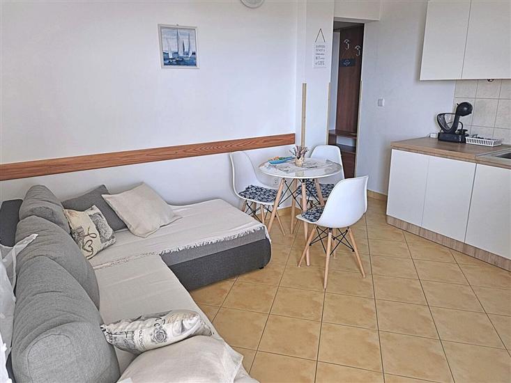 Apartment A2, for 3 persons