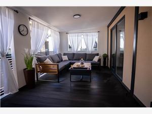 Mobile home TaMaris with jacuzzi Vodice, Superficie 37,00 m2, Distance (vol d'oiseau) jusqu'au centre ville 280 m