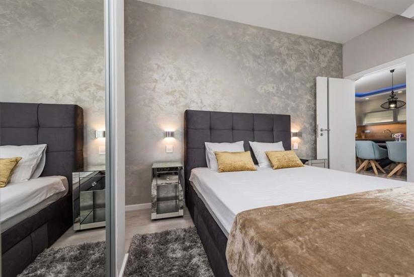 Apartment A5, for 5 persons