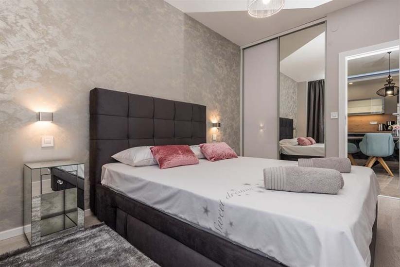 Apartment A5, for 5 persons