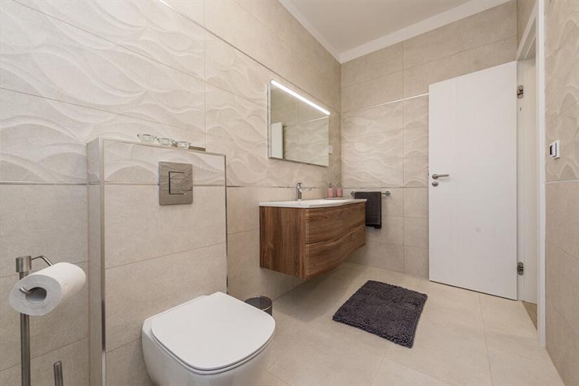 Apartment A5, for 5 persons