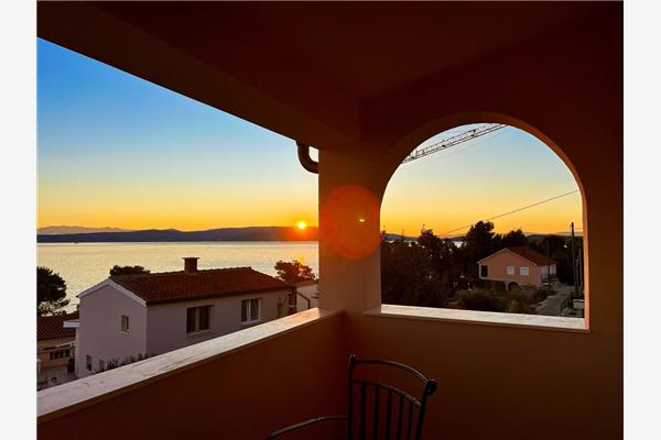 Apartment A1, for 5 persons