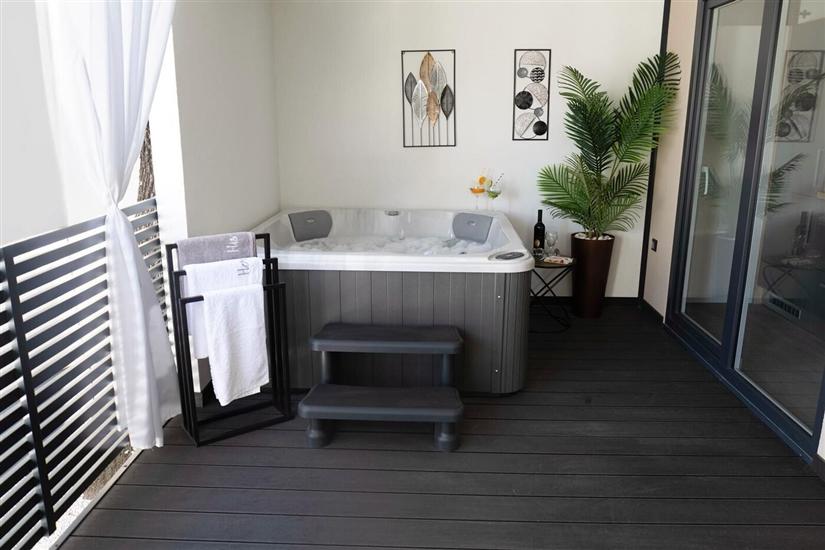 Mobile home TaMaris with jacuzzi