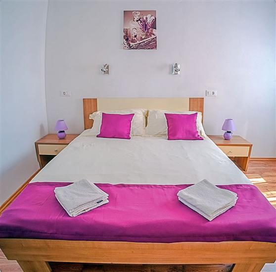 Apartment A1, for 5 persons