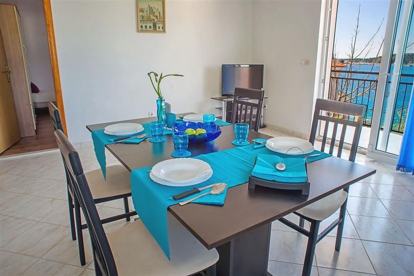 Apartment A1, for 5 persons