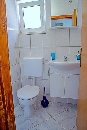 Apartment A1, for 5 persons