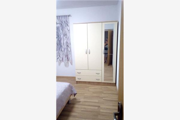 Apartment A2, for 5 persons