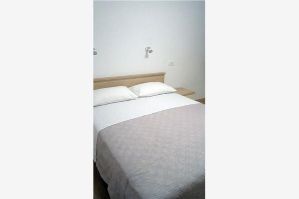 Apartment A2, for 5 persons