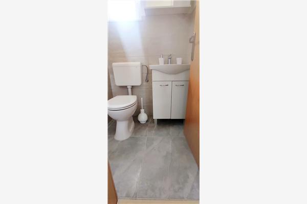 Apartment A2, for 5 persons