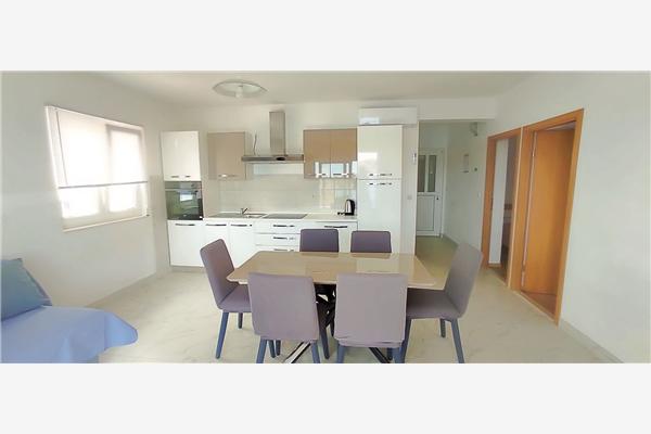 Apartment A2, for 5 persons