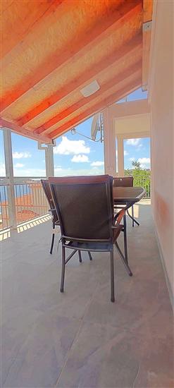 Apartment A2, for 5 persons