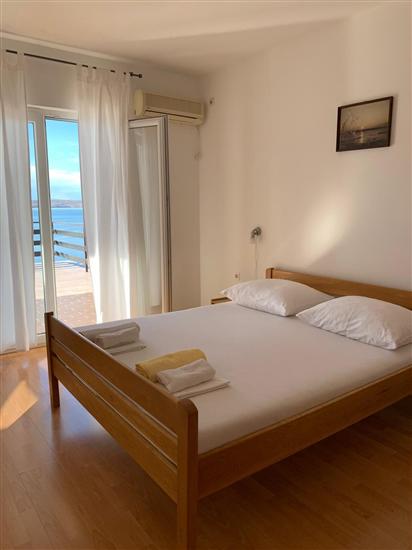 Apartment A1, for 6 persons