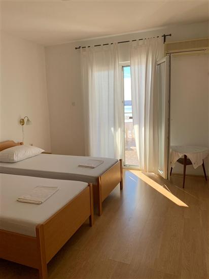 Apartment A1, for 6 persons