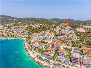 Apartments Jadranka Razanj, Size 30.00 m2, Accommodation with pool, Airline distance to the sea 200 m