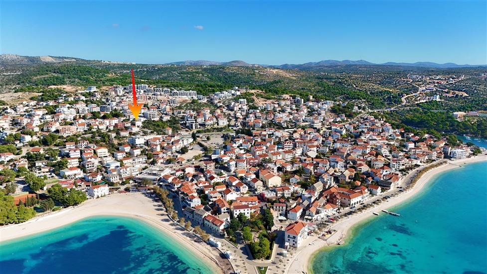 Apartment and Rooms Radojka