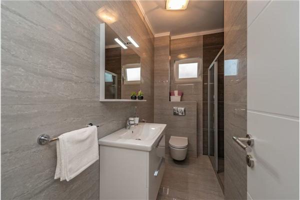 House K1, for 12 persons