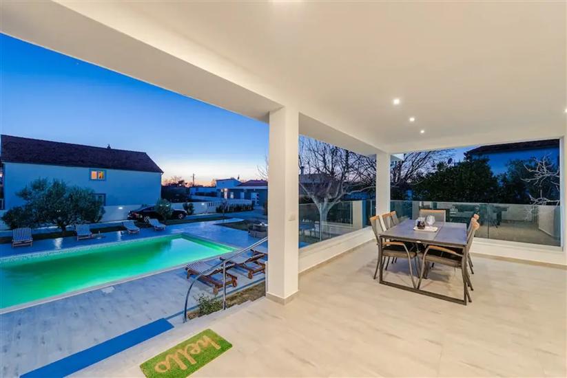 House K1, for 12 persons