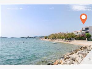 Apartments Adriatic Vodice, Size 90.00 m2, Airline distance to the sea 5 m