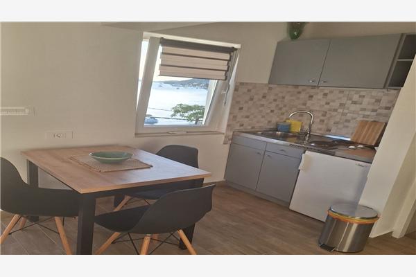 Apartment A4, for 3 persons