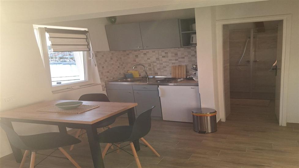 Apartment A4, for 3 persons