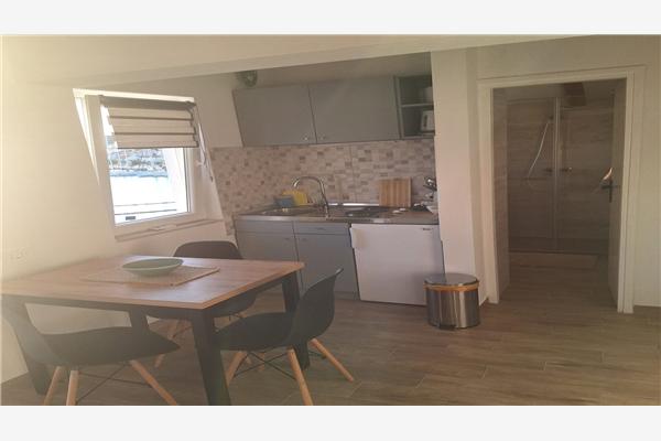 Apartment A4, for 3 persons