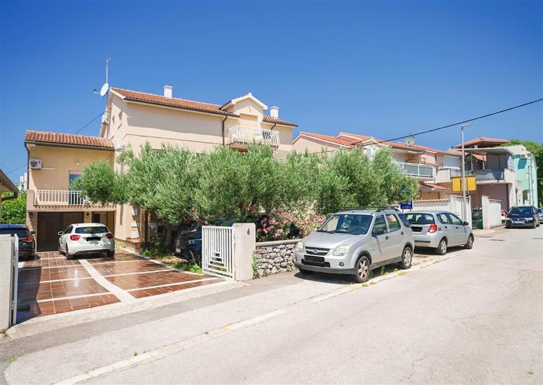 Apartma in Sobe Mrkovic Top Lokacija i Parking