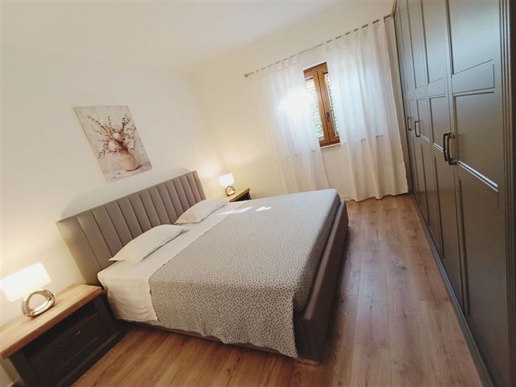 Apartment A1, for 8 persons