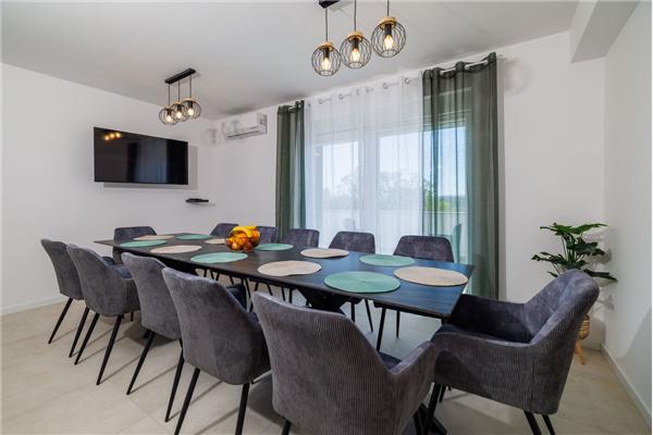 House K1, for 11 persons