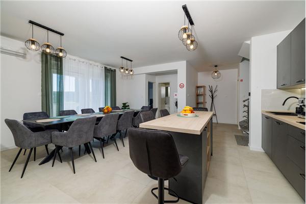 House K1, for 11 persons