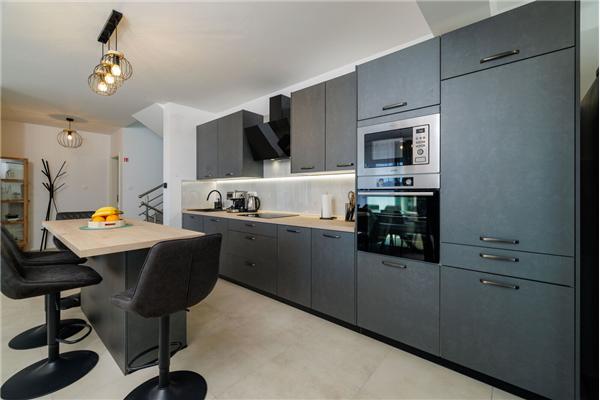 House K1, for 11 persons