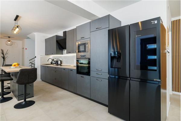 House K1, for 11 persons