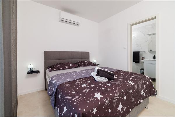 House K1, for 11 persons